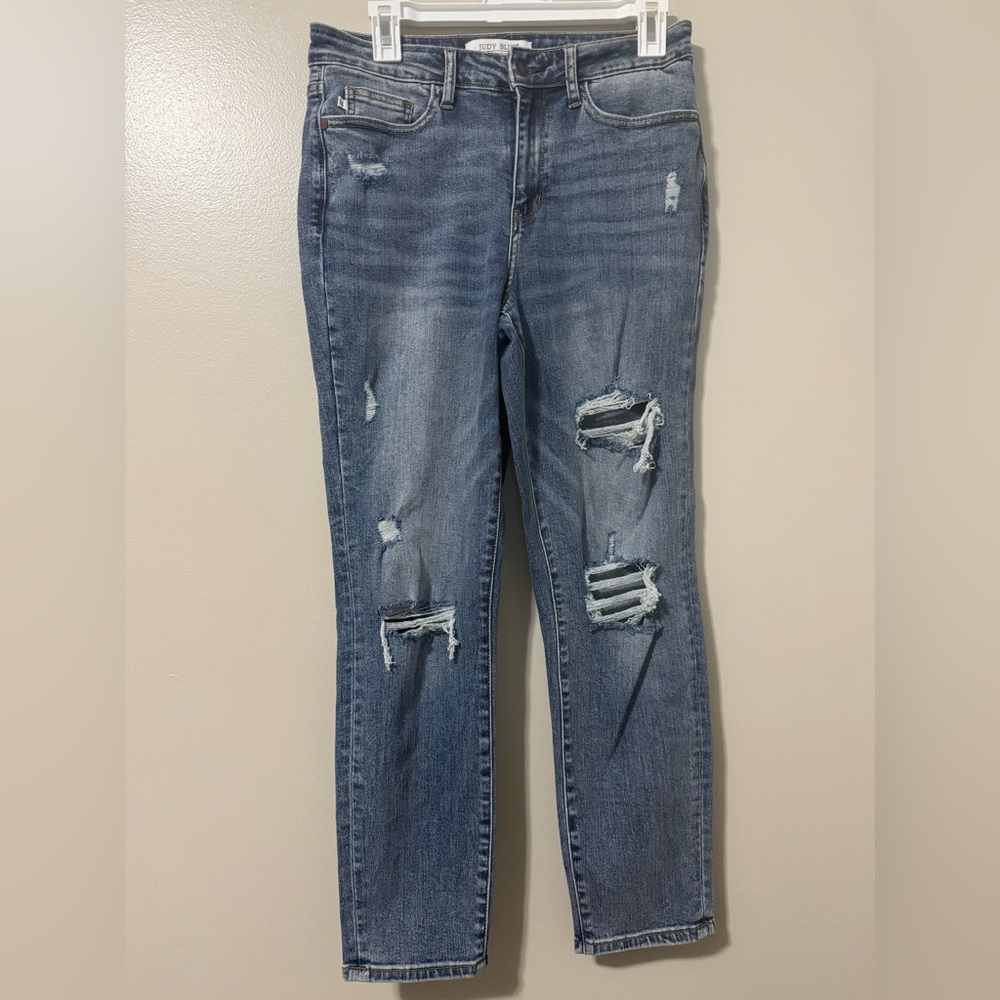 Judy Blue Women’s 7/28 Slim Fit Distressed Ripped Jeans Medium Wash Stretch